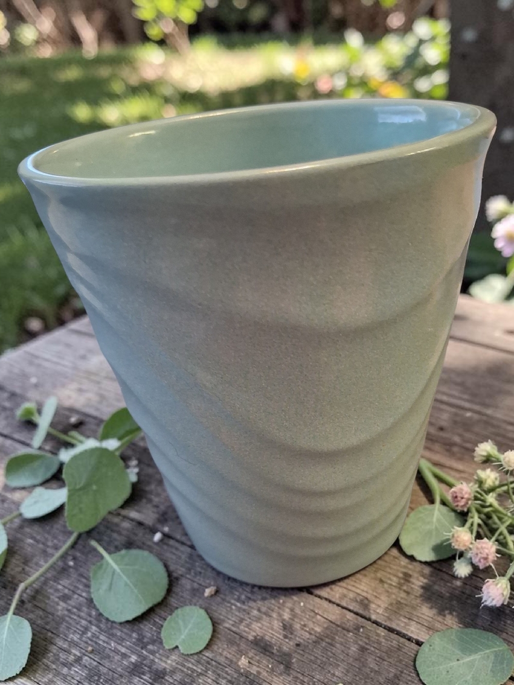 Scheurich flowerpot turquoise Art Deco-style design with textured diagonal waves